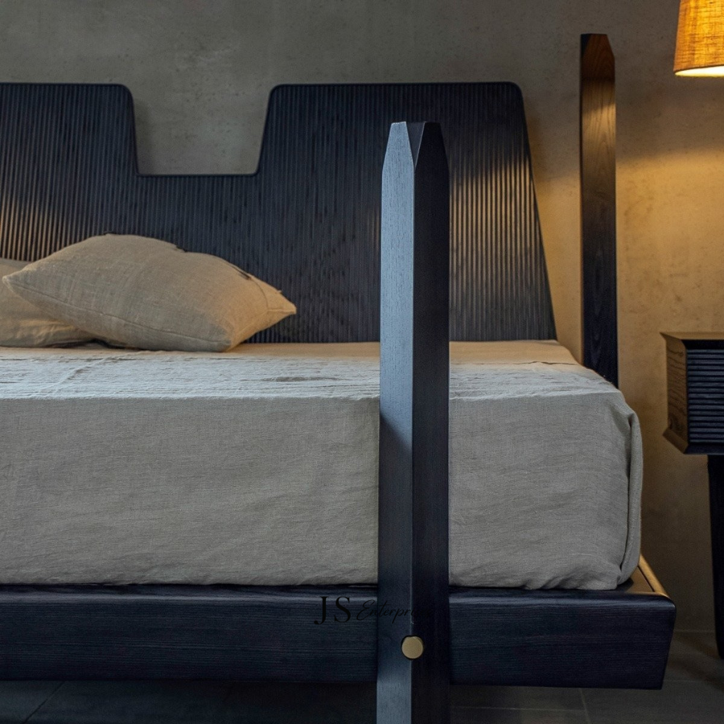 Modern Luxury Wooden Bed