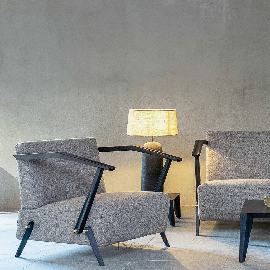 Nordic Comfort Lounge Chair