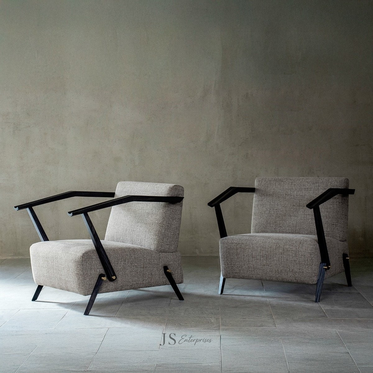 Nordic Comfort Lounge Chair