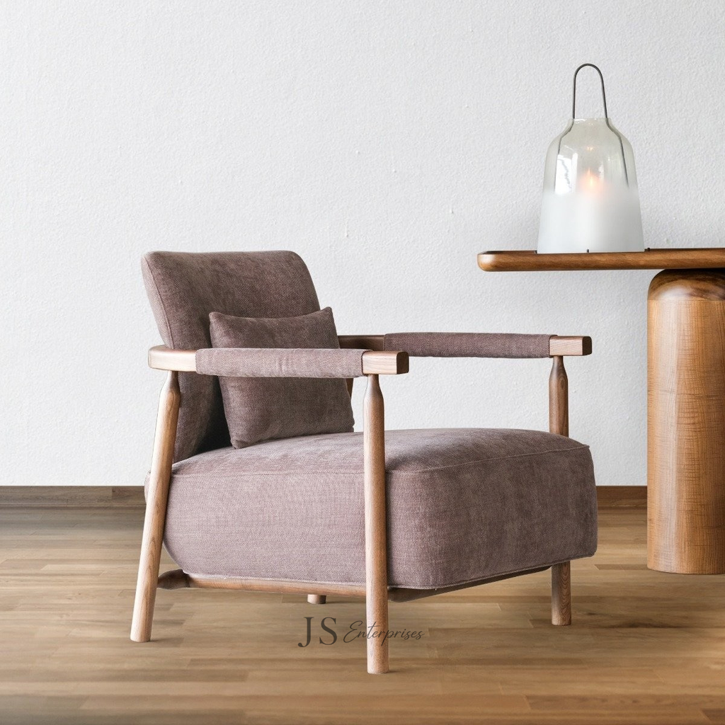 Nordic Comfort Lounge Chair